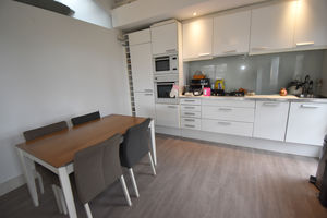 Kitchen- click for photo gallery